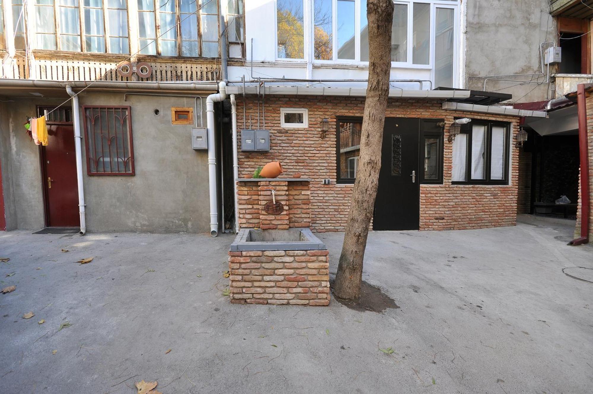 Suzi Apartments Тбілісі Екстер'єр фото