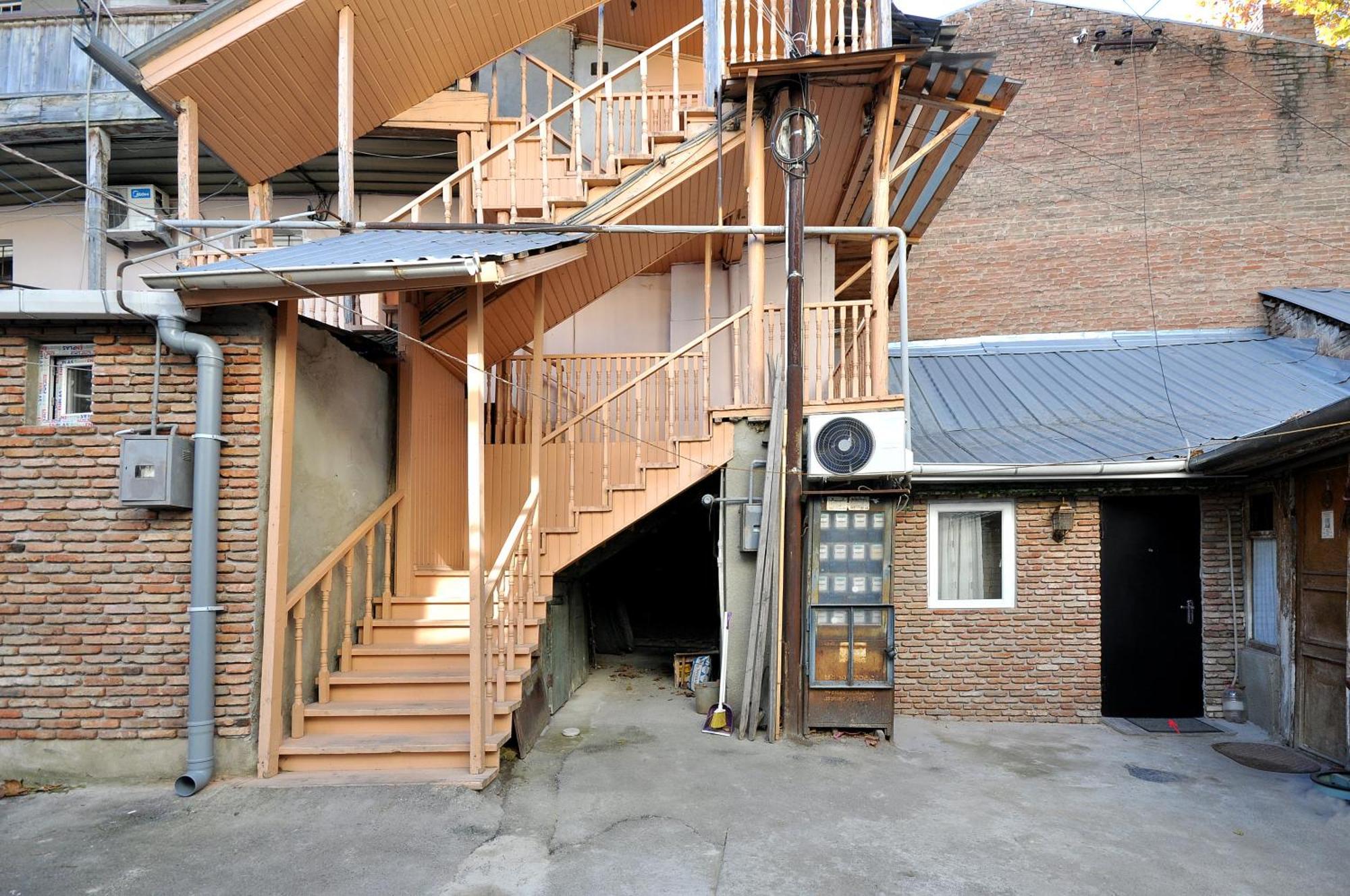 Suzi Apartments Тбілісі Екстер'єр фото